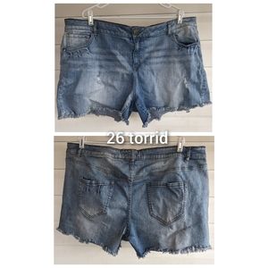 Torrid 26 shorts